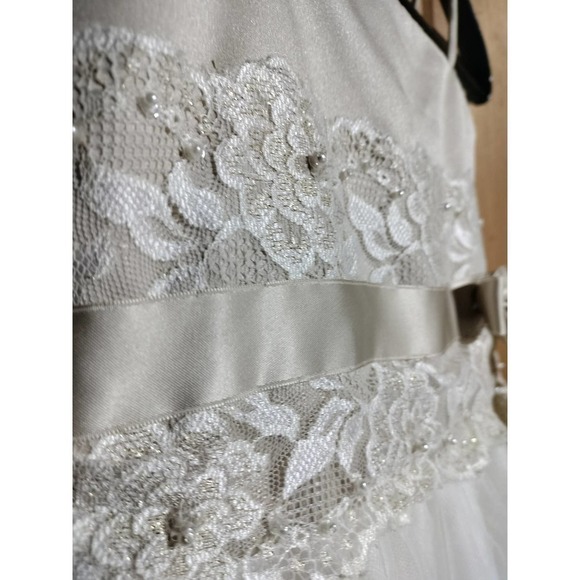 David's Bridal child size 4 formal dress beige & white flower girl jr bridesmaid - Picture 11 of 16